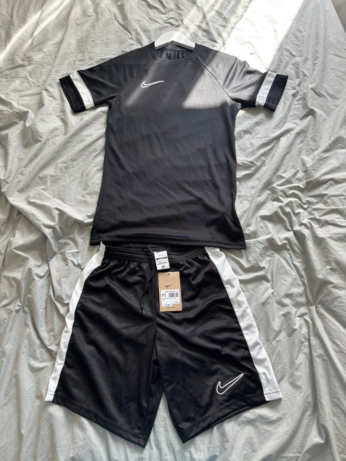 Nike-set voor kinderen, Kleding | Heren, Ophalen of Verzenden, Zo goed als nieuw
