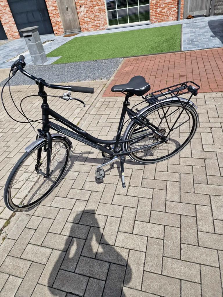 Damesfiets, Fietsen en Brommers, Fietsen | Dames | Sportfietsen en Toerfietsen, Ophalen, Zo goed als nieuw, 28 inch