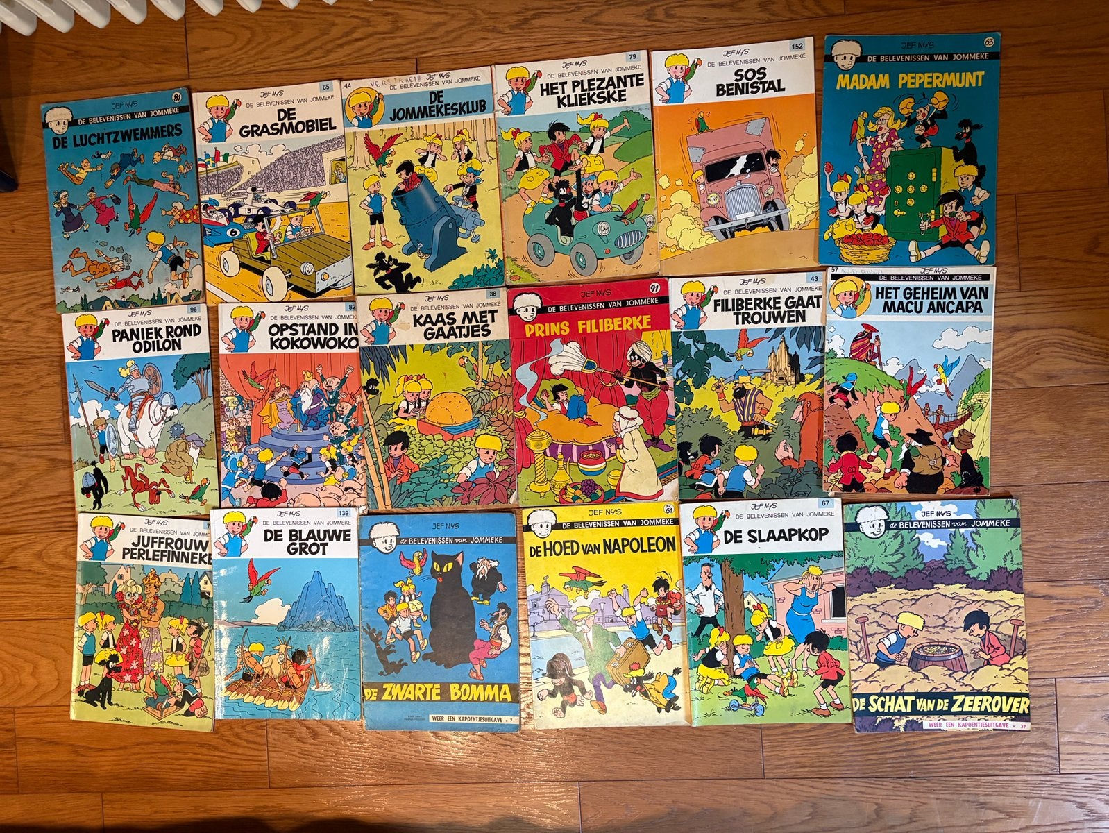 Jommeke 49 strips, Boeken, Meerdere comics, Ophalen of Verzenden, Gelezen