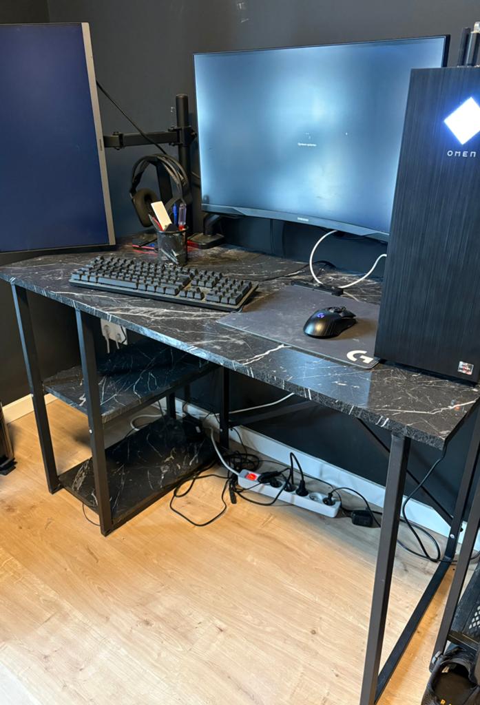 Bureau marble, Huis en Inrichting, Bureaus, Ophalen, Zwart, 120 cm, Zo goed als nieuw