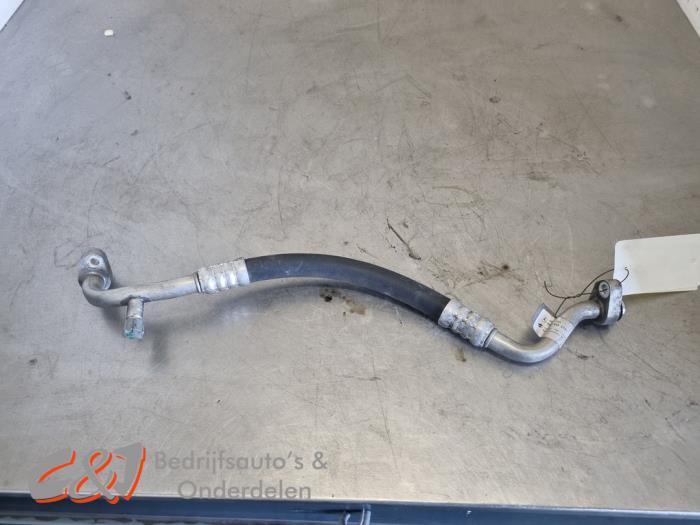 Tuyau clim d'un Mercedes Vito, 3 mois de garantie, Utilisé, -, -