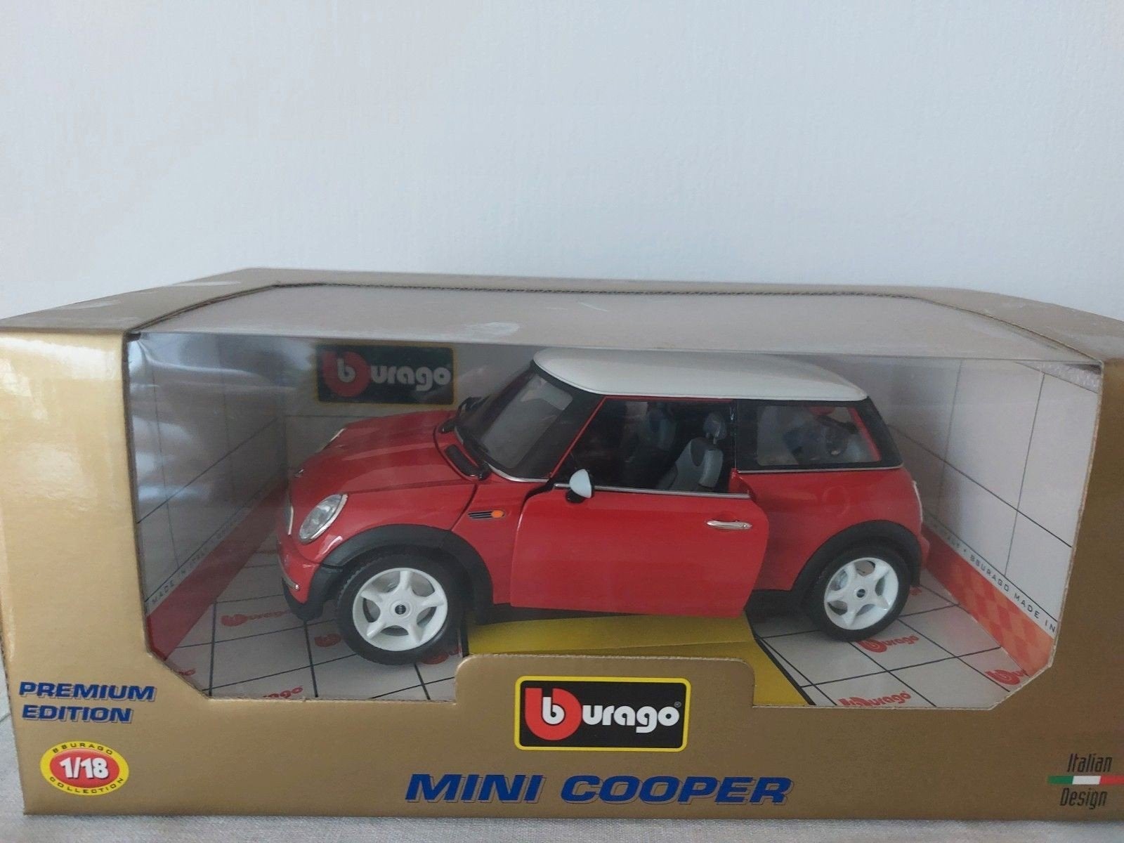 Bburago Mini Cooper rouge Édition Premium 1:18, Enlèvement ou Envoi, Comme neuf