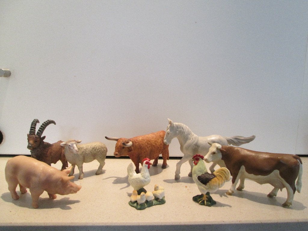 Schlech boerderij dieren; paard,2 koeien, geit, schaap, var, Ophalen of Verzenden, Zo goed als nieuw, Ontdekken
