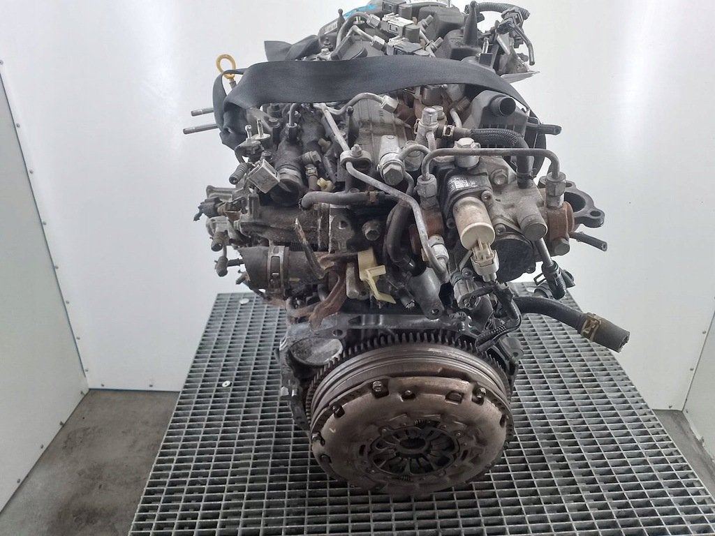 Moteur 1ADFTV Nu AVENSIS TOYOTA, Envoi, Utilisé, Skoda