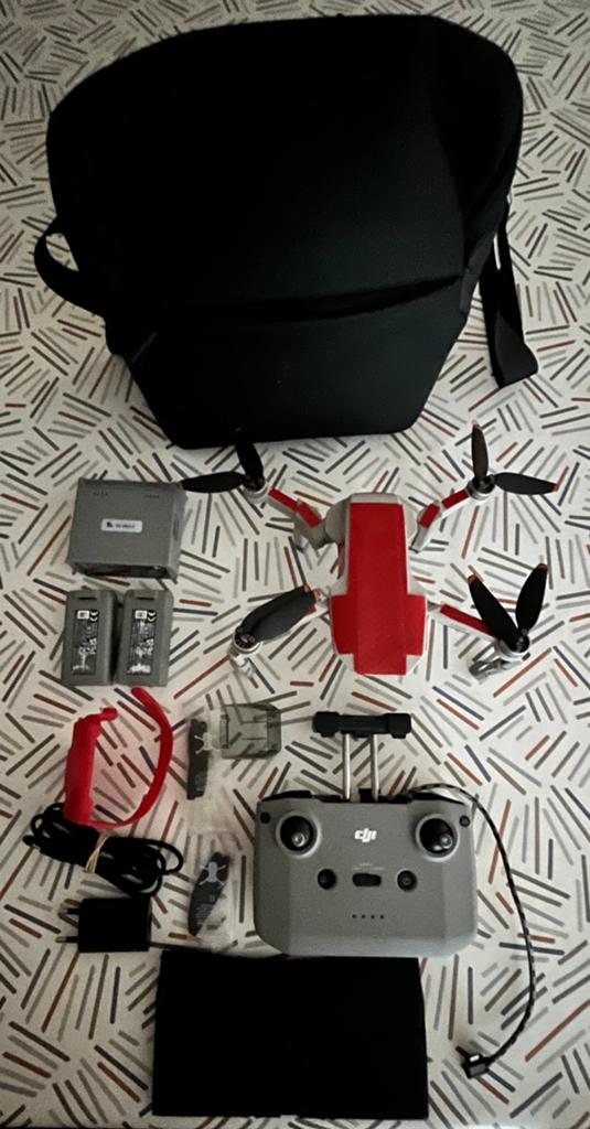 Dji mini 4k fly more combo met RC-N1 controller., Drone avec caméra, Enlèvement ou Envoi, Moins de 250 g, Vue à la première personne (FPV)