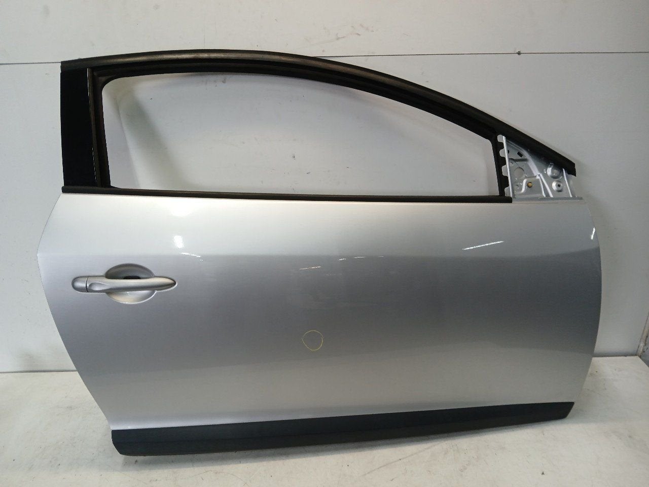 Portier rechts voor Renault Mégane, Onderdelen@venauto.nl, Van der Ven Autorecycling B.V., Gebruikt, Ettenseweg 76, 4706 PB Roosendaal, The Netherlands