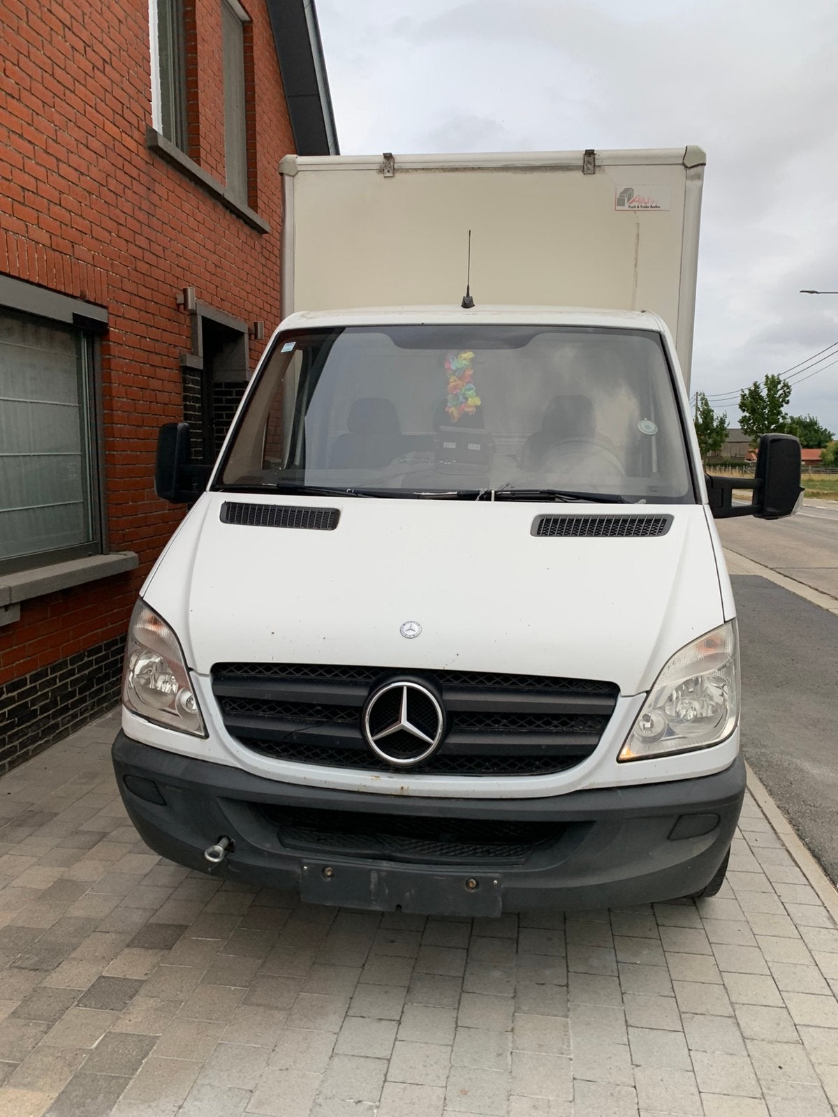 Sprinter n'est pas doué pour enchérir, Autos, Achat, Entreprise