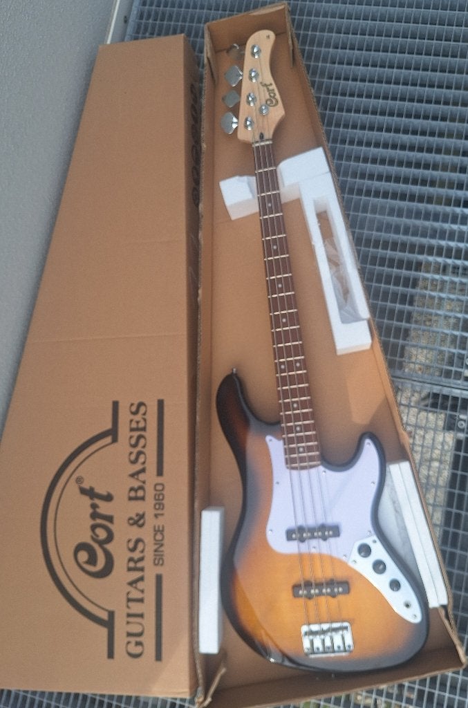 Cort Bassgitaar, Musique & Instruments, Instruments à corde | Guitares | Électriques, Enlèvement ou Envoi, Neuf, Solid body, Autres marques