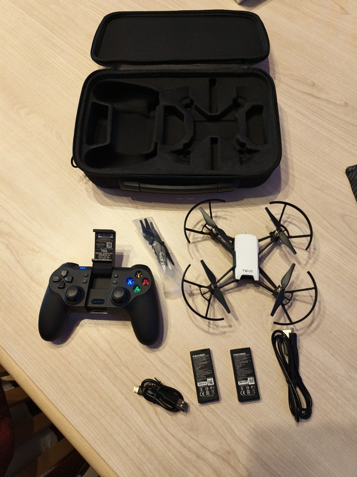 DRONE TELLO + GAMESIR + 2 LIPO + VALISE, Ophalen of Verzenden