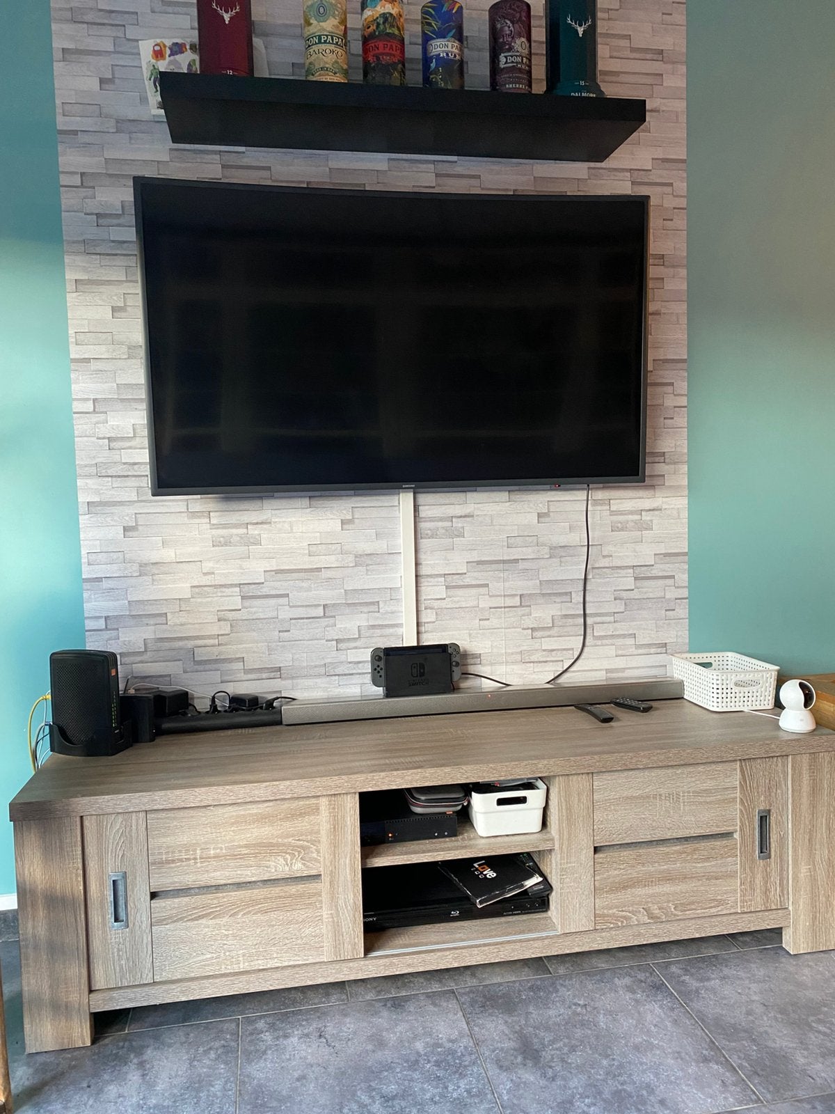Meuble tv, Enlèvement