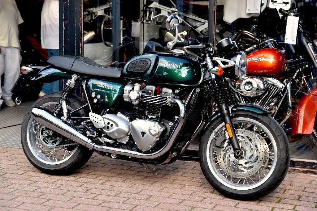 TRIUMPH 1200 THRUXTON ***MOTOVERTE.BE***, Motos, Entreprise, Occasion, 2 cylindres, 1200 cm³