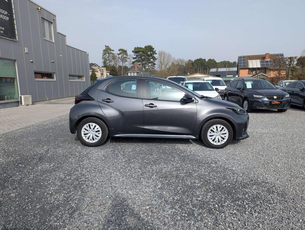 Mazda 2 1.5 Hybrid VVT-i | CAMERA | CARPLAY | (bj 2024), Auto's, Stof, Gebruikt, 4 cilinders, 5 deurs