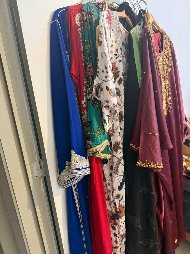 Kaftans te koop en te huur Brussel, Kleding | Dames, Ophalen of Verzenden, Zo goed als nieuw
