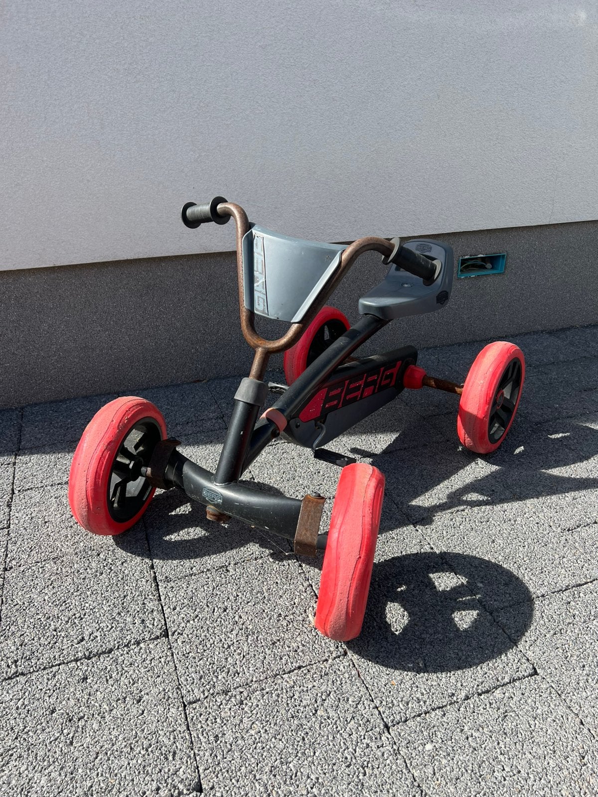 BERG Buzzy Nitro skelter / go-cart – vanaf 2 jaar, Enlèvement, Utilisé, Berg
