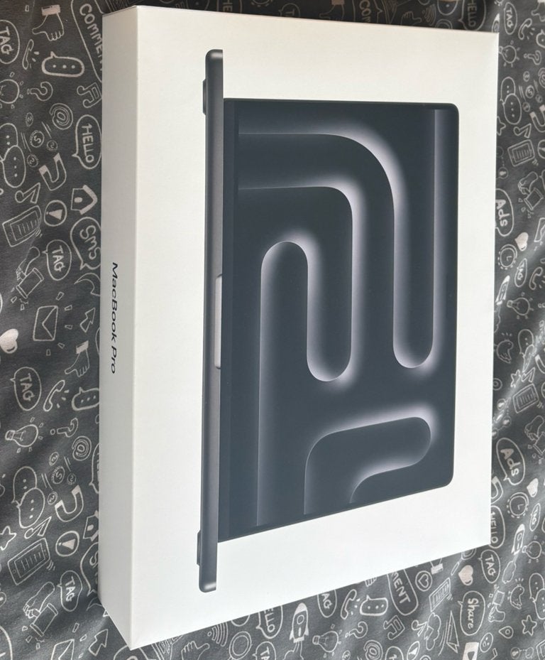MacBook Pro 14” – M5 – 1 To – QWERTY, Enlèvement, Comme neuf