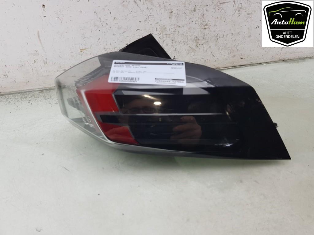 ACHTERLICHT RECHTS Peugeot 2008 (UD / UK / UR / US / UX), Gebruikt, Peugeot