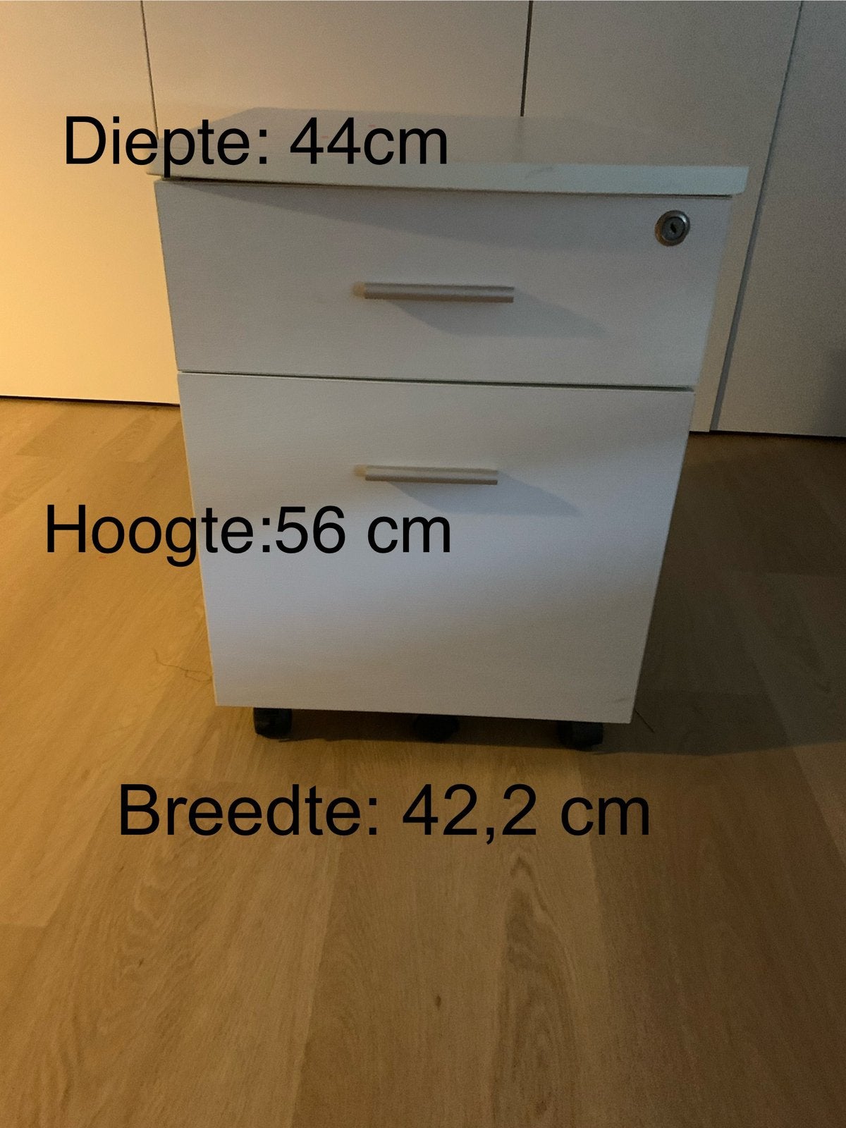 Archiefkaste op wielen, Ophalen, Gebruikt