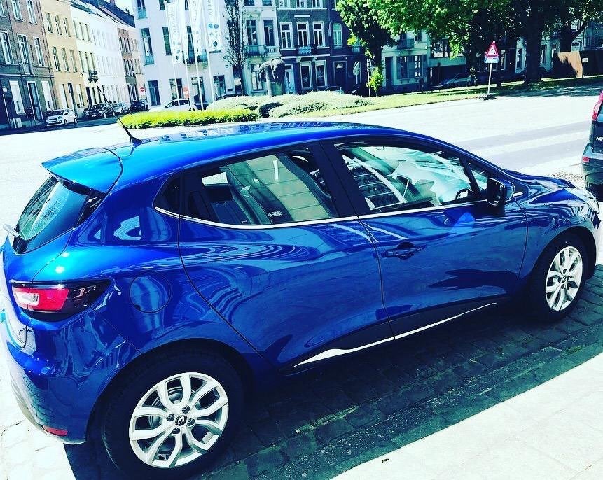 Unieke Renault Clio Intens 2018  – Slechts 23.490 km!, Auto's, Voorwielaandrijving, Blauw, Alcantara, Verwarmde buitenspiegels