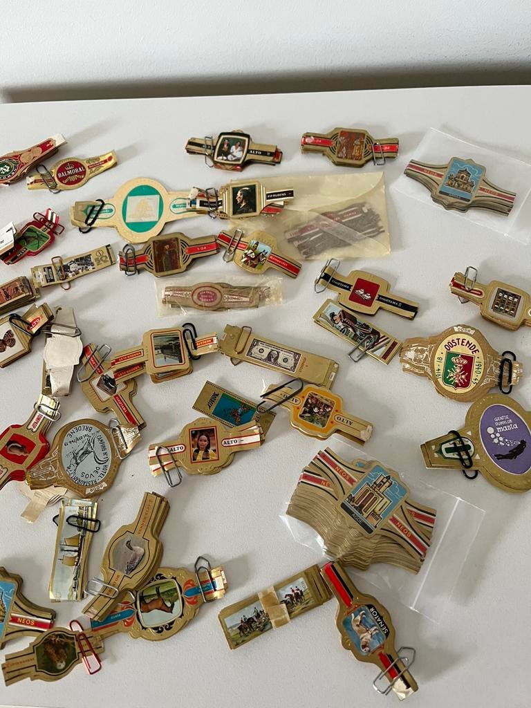 Reeksen sigarenbandjes, Ophalen, Zo goed als nieuw