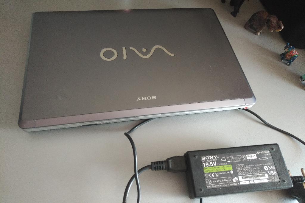 Sony Vaio 16,4" zonder schijf, Computers en Software, Windows Laptops, Gebruikt, Minder dan 4 GB, Ophalen of Verzenden, SOny