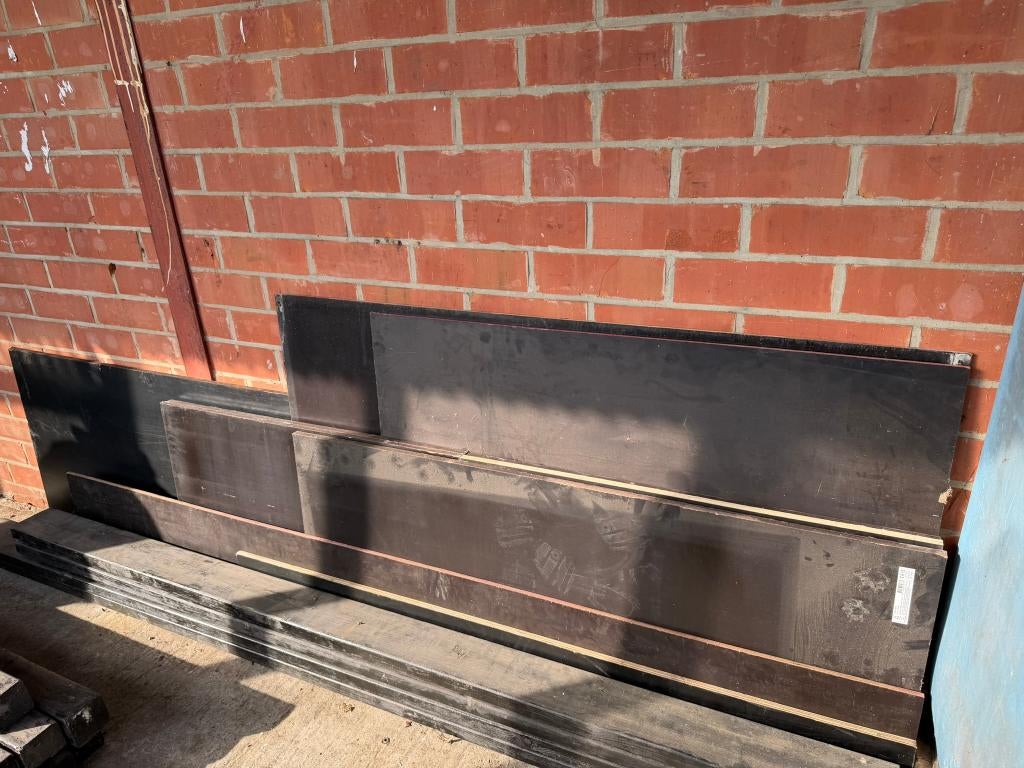 Partij houten balken en betonplex platen, Doe-het-zelf en Bouw, Ophalen, Gebruikt, Hout