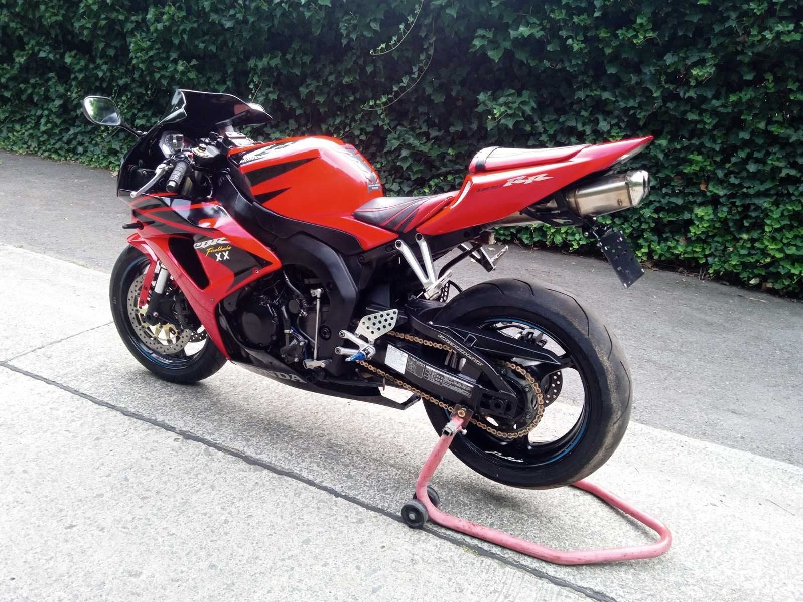 Honda - CBR 1000 RR - Moto, Motos, Motos | Honda, Entreprise, Autre