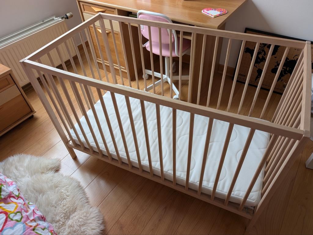 Ikea Sniglar babybed + matras, Kinderen en Baby's, Ophalen