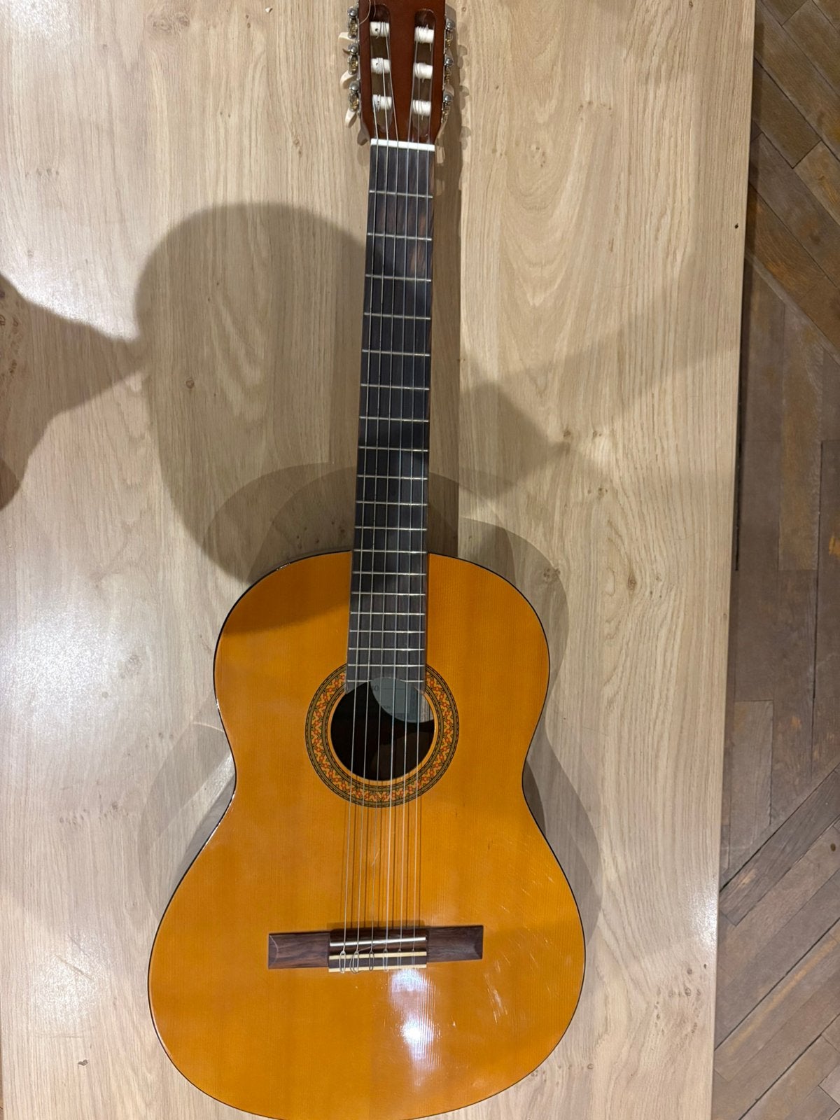 Guitare Yamaha C40, Musique & Instruments, Instruments à corde | Guitares | Acoustiques, Enlèvement, Utilisé, Guitare classique ou espagnole