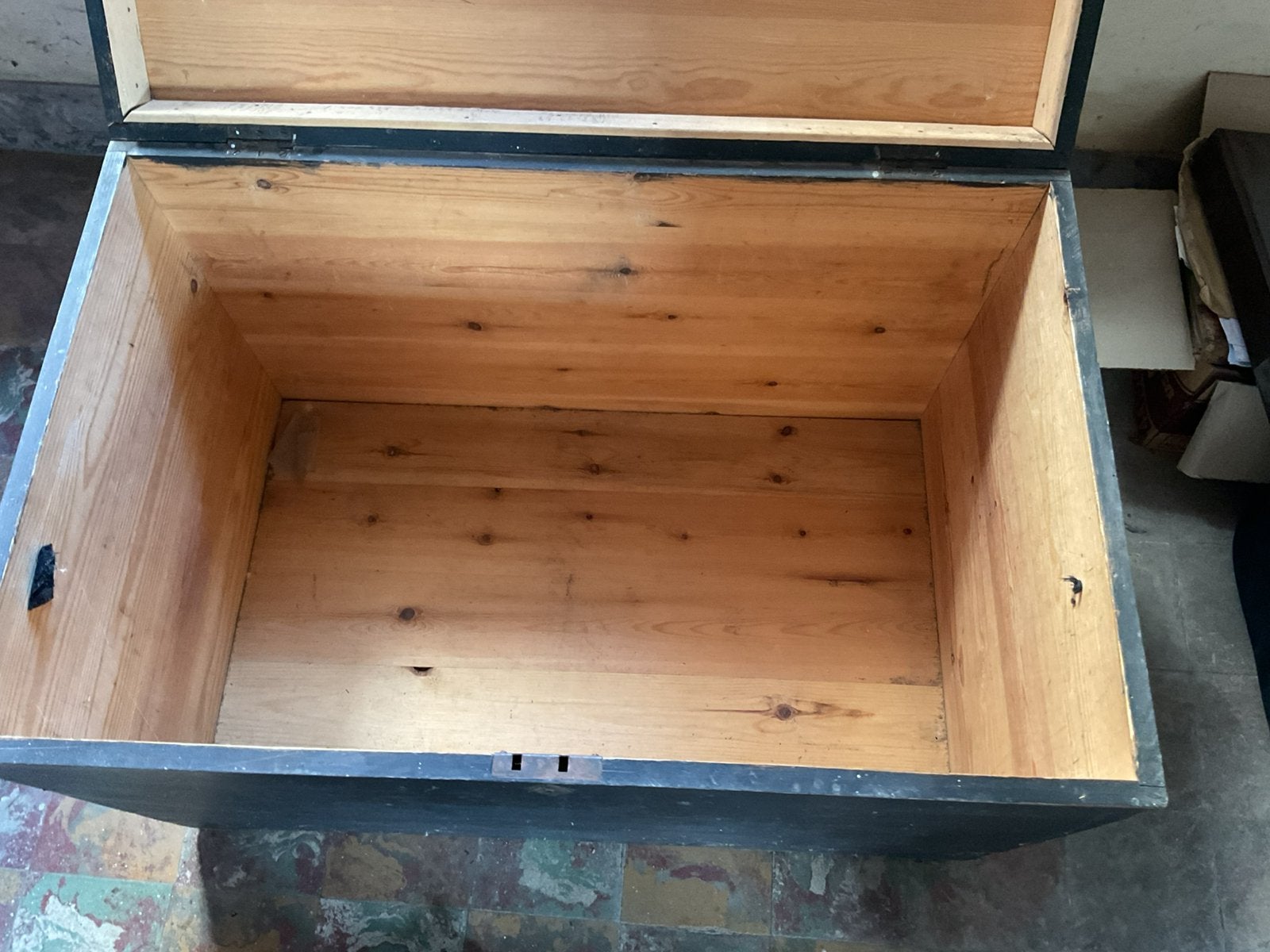 Houten koffer, Ophalen, Zo goed als nieuw