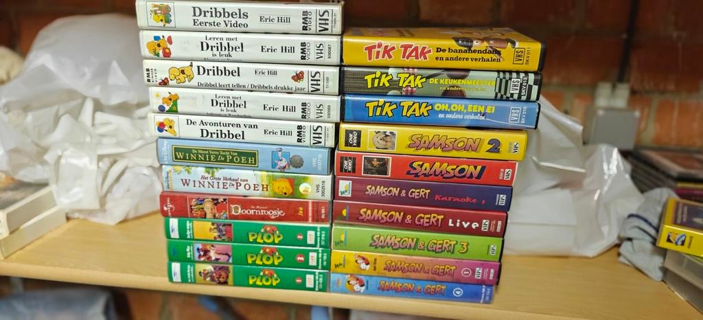 Cassette vidéo. Disney, K3, Leprechaun, Plop, dribble, etc., Enlèvement