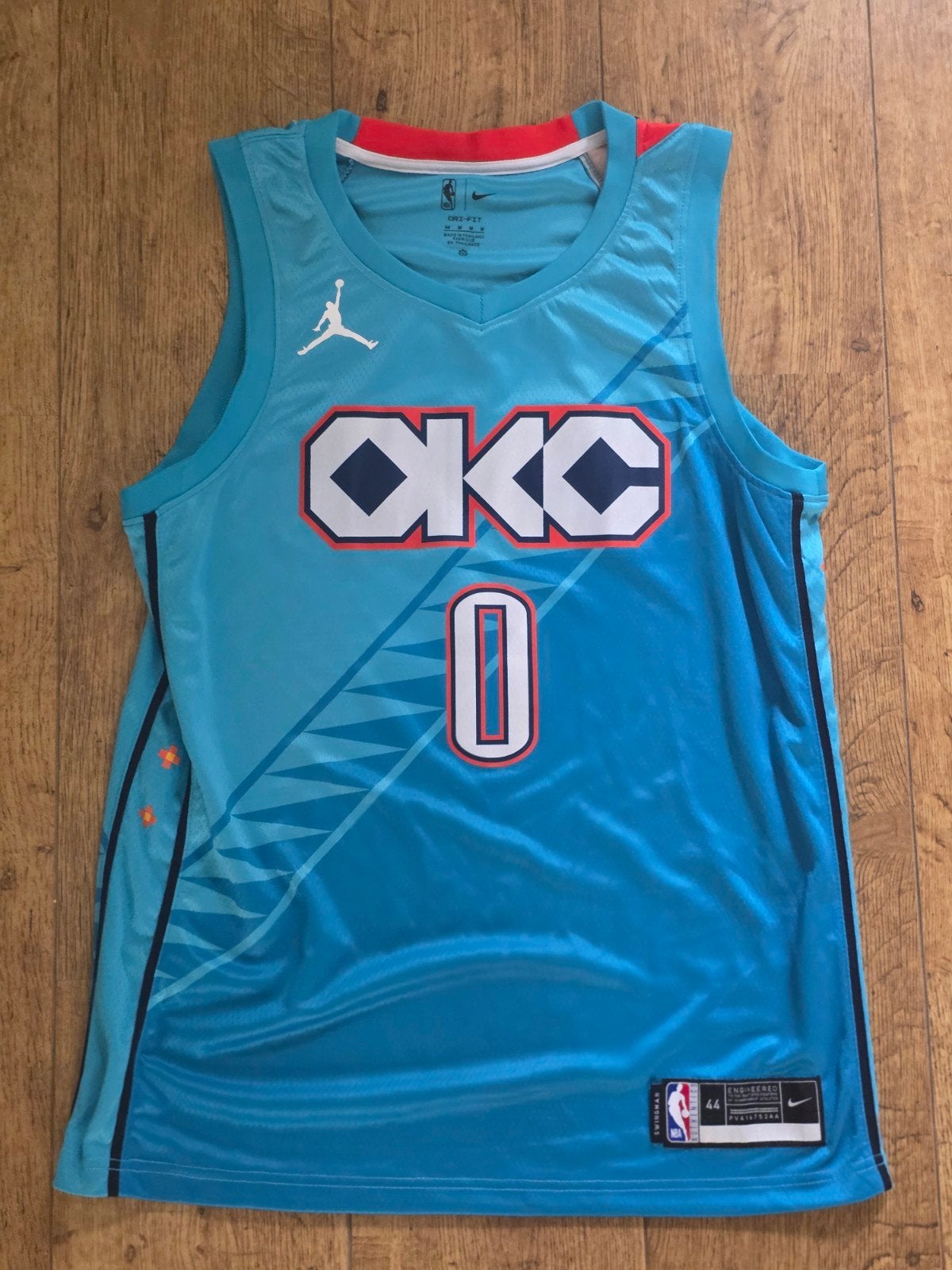 Maillot NBA OKC Taille M, Sports & Fitness, Basket, Enlèvement ou Envoi