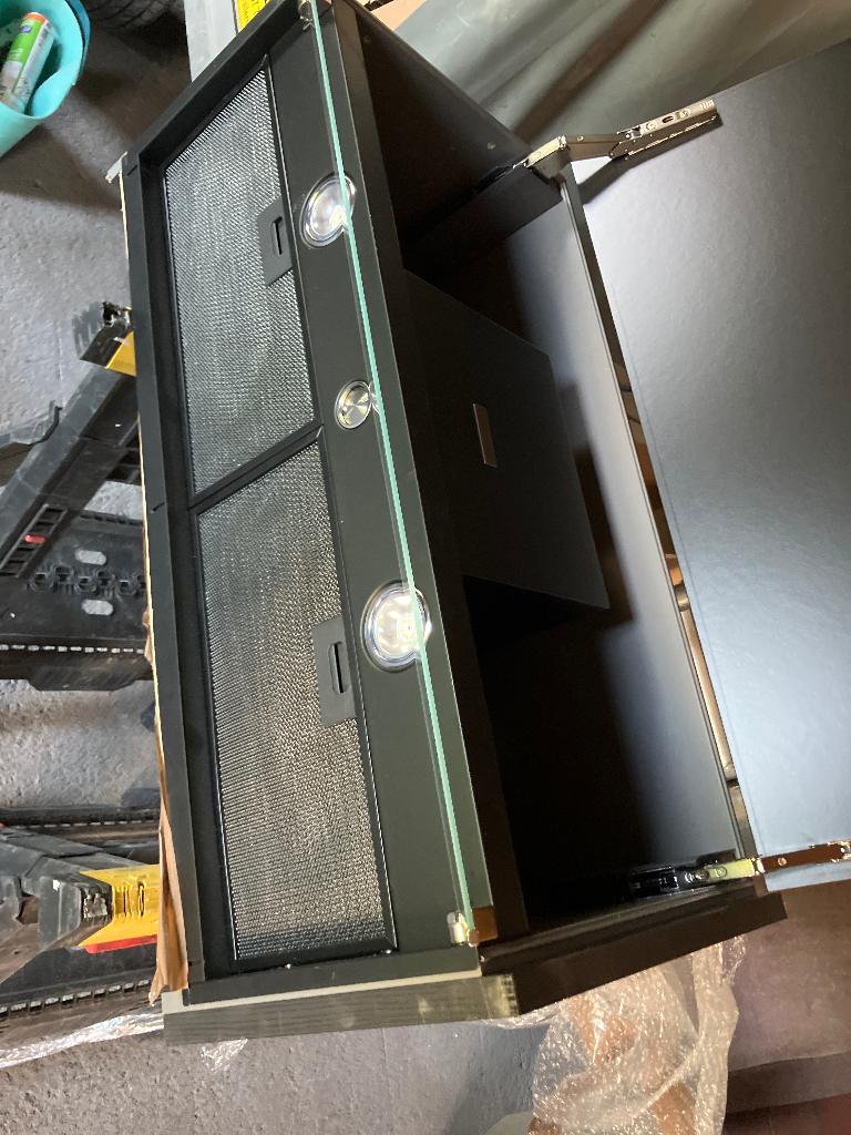 Dampkap pelgrim, Elektronische apparatuur, Afzuigkappen, Ophalen, Onderbouw afzuigkap, Motor, Nieuw
