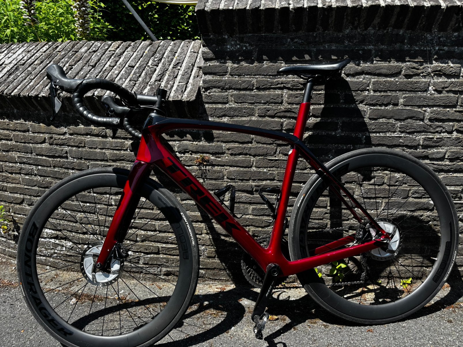 Trek Domane SL5 Carbon – maat 56 – met Aeolus carbon wielen, Fietsen en Brommers, Carbon, Zo goed als nieuw, Schijfrem, 53 tot 57 cm