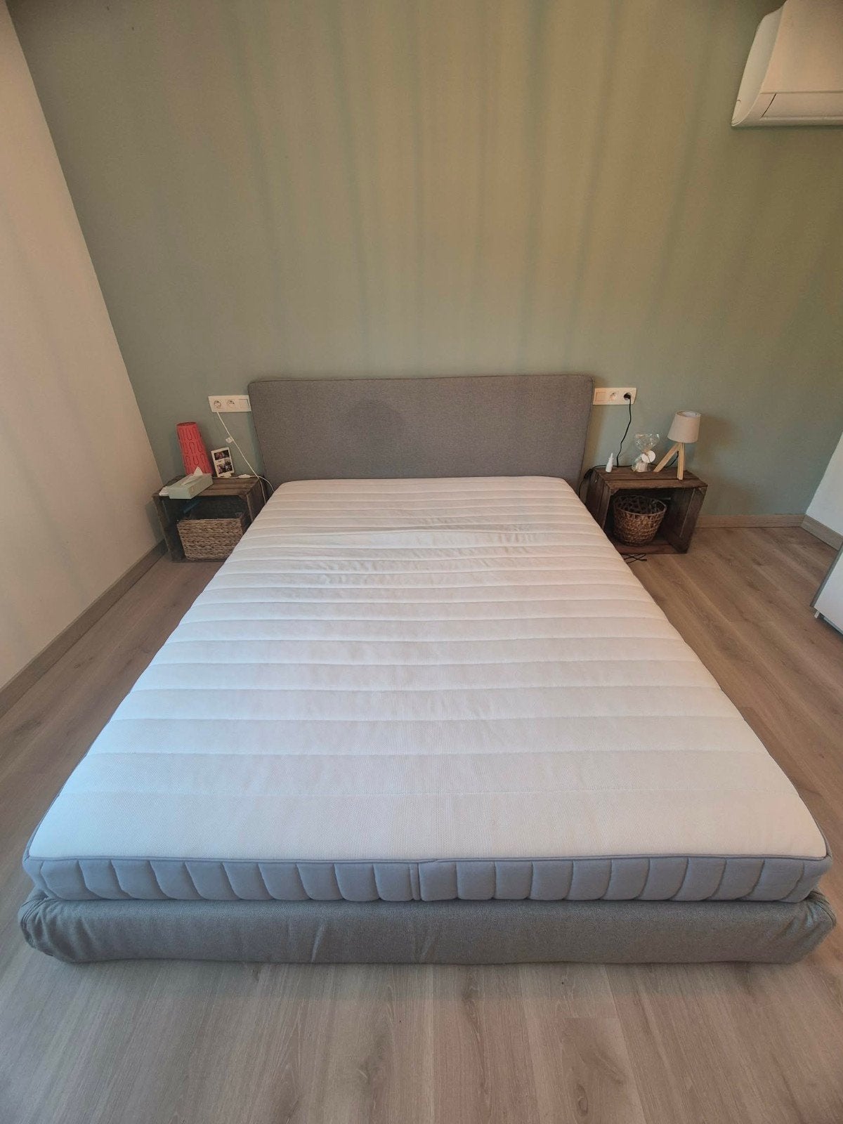 Matelas Valevag 160x200, Comme neuf, 200 cm, Blanc, Deux personnes