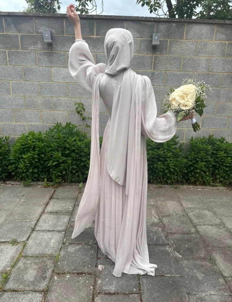 Robe grège 36-38  - fiançailles/halal/mariage civil, Vêtements | Femmes, Autre, Enlèvement ou Envoi, Autres couleurs, Robe de mariée