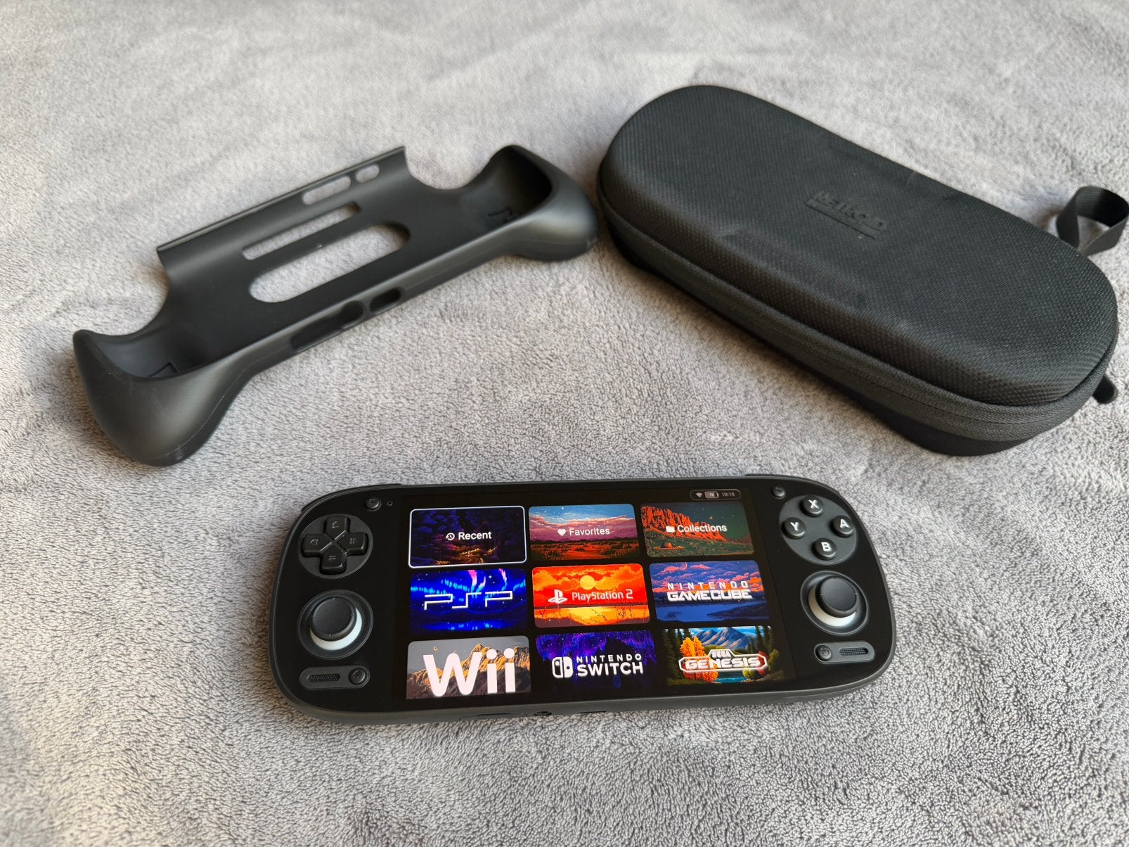Retroid pocket 5 + grip + case, Games en Spelcomputers, Spelcomputers | Overige, Ophalen of Verzenden, Retroid, Zo goed als nieuw