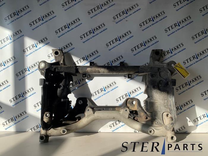 Subframe van een Mercedes E-Klasse, Gebruikt, -, Ophalen of Verzenden, -