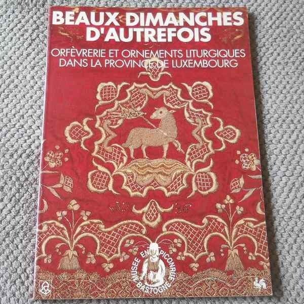 Orfèvrerie et ornements liturgiques province de Luxembourg, Boeken, Streekboeken en Streekromans, Ophalen of Verzenden, Gelezen