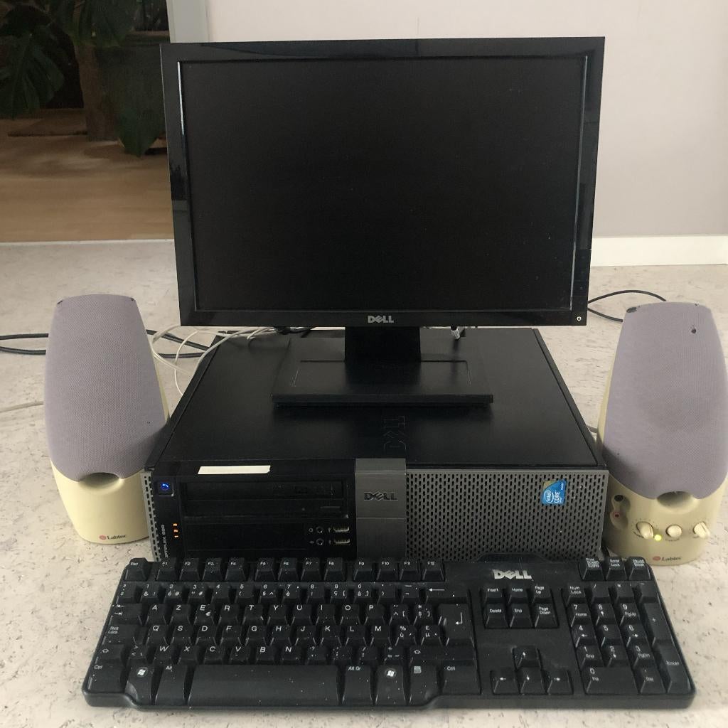 complete PC 8GB met scherm, toetsenbord en boxen, Computers en Software, Desktop Pc's, Ophalen, HDD, Met monitor, 8 GB