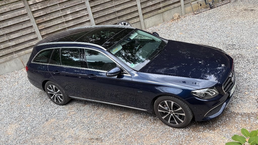 Mercedes e 300 de Hybride, Auto's, Automaat, Achterwielaandrijving, 143 kW, Blauw