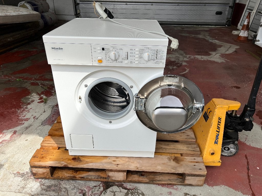 Miele was/droog machine, Ophalen, 1200 tot 1600 toeren, 4 tot 6 kg, Bovenlader