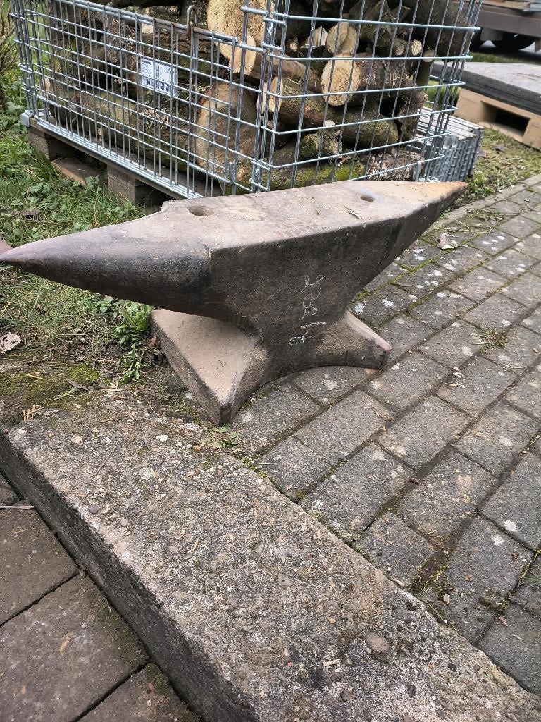 aambeeld, Enlèvement