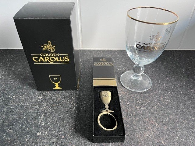 Twee degustatieglazen en sleutelhanger Gouden Carolus, Verzamelen, Biermerken, Ophalen, Nieuw, Overige merken