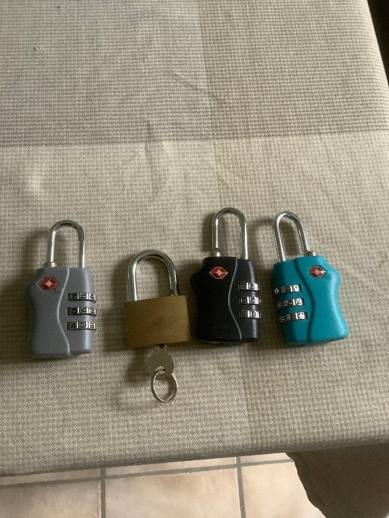 TSA hangslot 3cijferige combinatie, Ophalen of Verzenden, Zo goed als nieuw