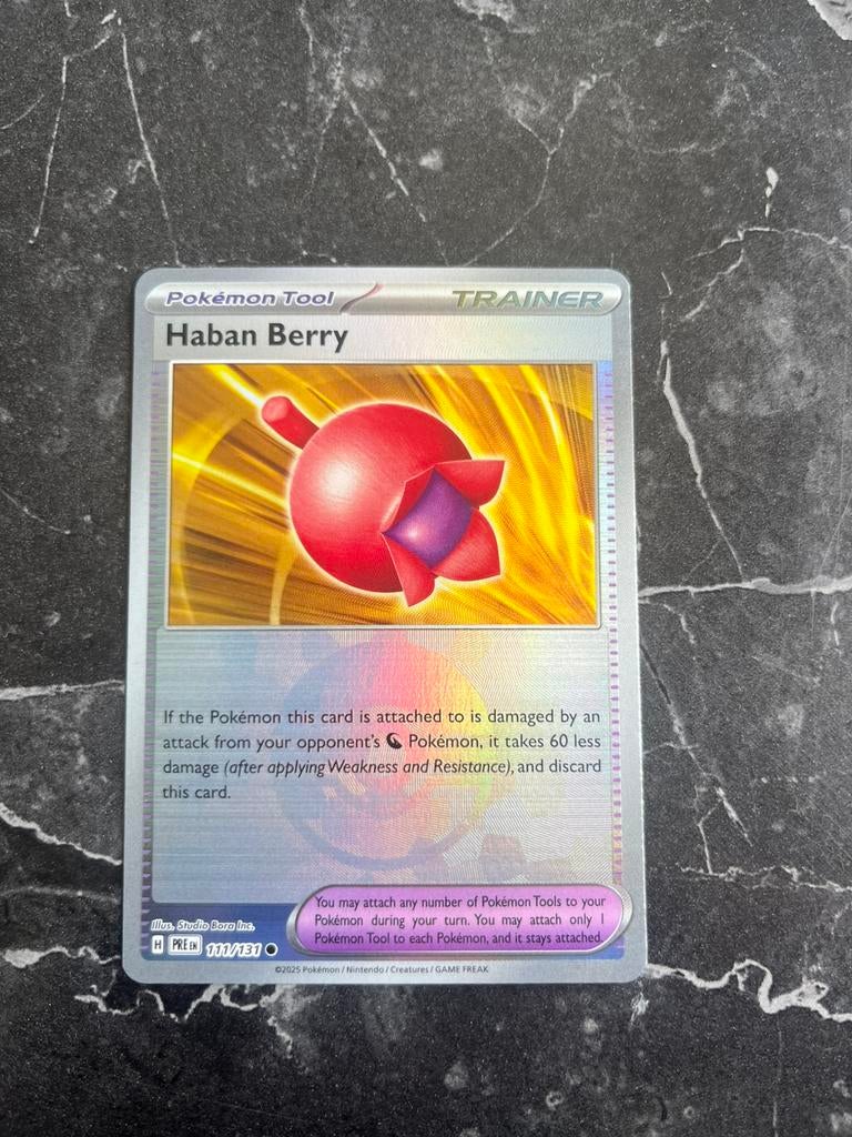 Haban Berry 111/131 Pokeball Prismatic Evolutions, Ophalen of Verzenden, Zo goed als nieuw