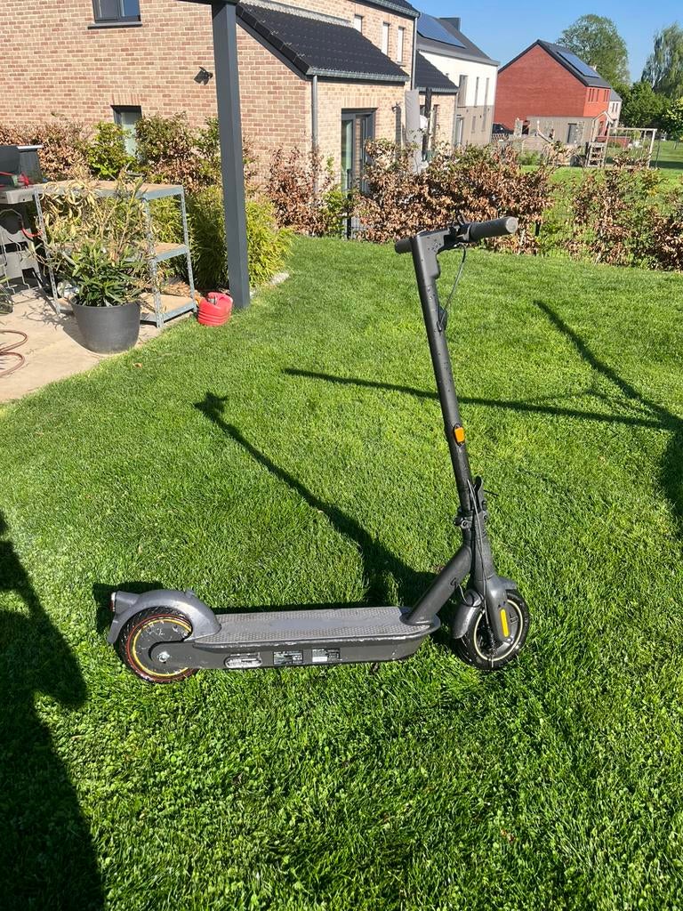 Ninbot g30, Vélos & Vélomoteurs, Trottinettes, Enlèvement, Comme neuf, Step électrique (E-scooter)