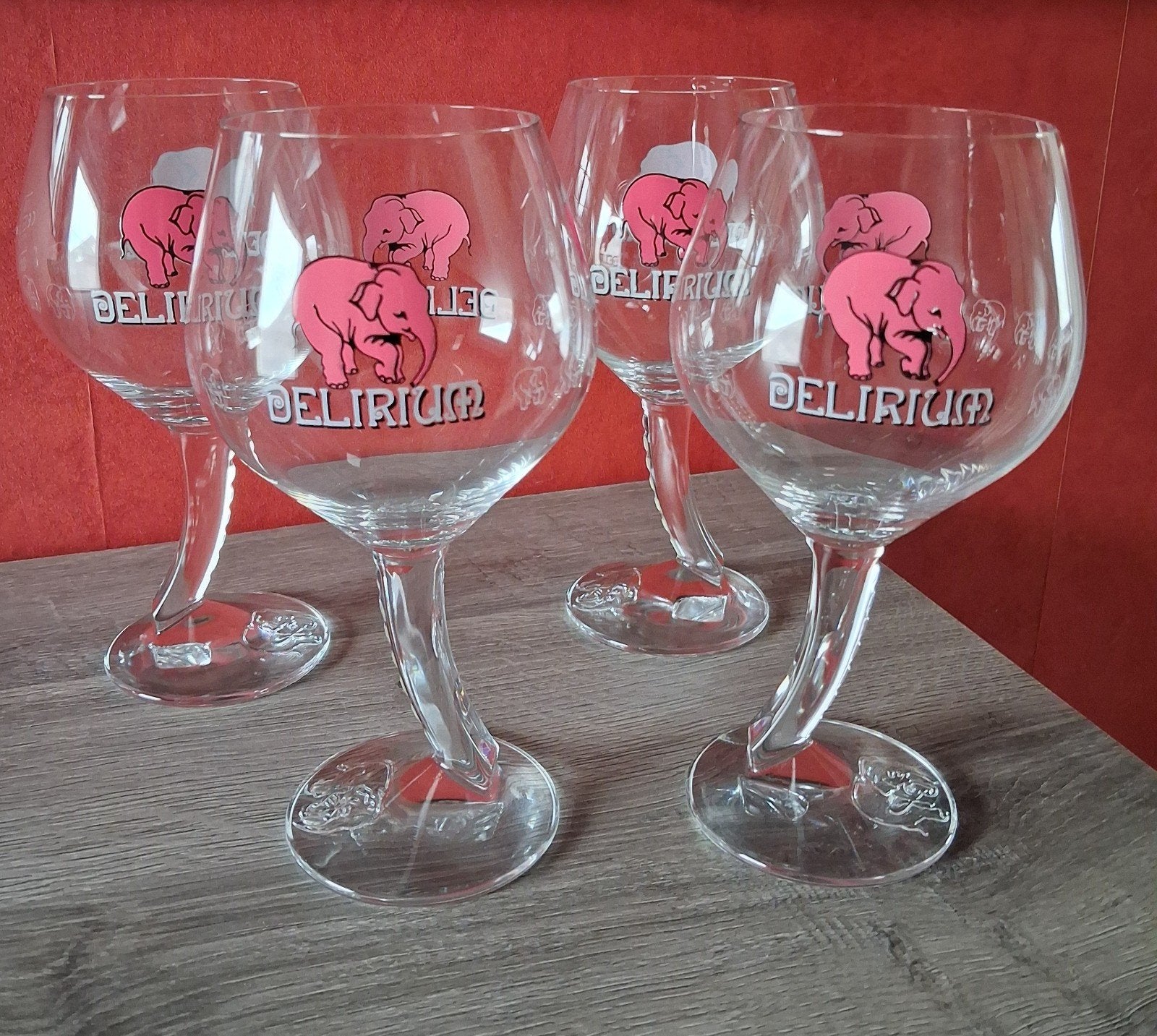 Te koop verschillende soorten glazen nieuwe 3 € per glas, Verzamelen, Glas en Drinkglazen, Ophalen