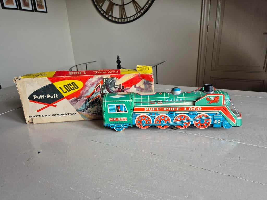 Vintage Puff puff Loco speelgoedtrein op batterij, Ophalen, Zo goed als nieuw