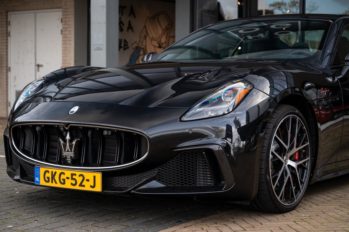 Maserati GranTurismo V6 AWD Trofeo (automatique), Cuir, Achat, Entreprise, 2 portes