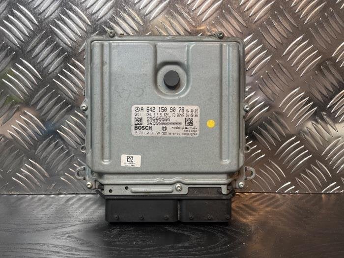 Ordinateur gestion moteur d'un Mercedes CLS-Klasse, -, -, 3 mois de garantie, Utilisé